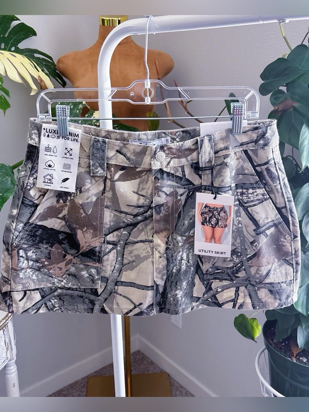 Refrain Los Angeles Camo Utility Mini Skirt NWT Y2K Cargo Hunting Size 9/29